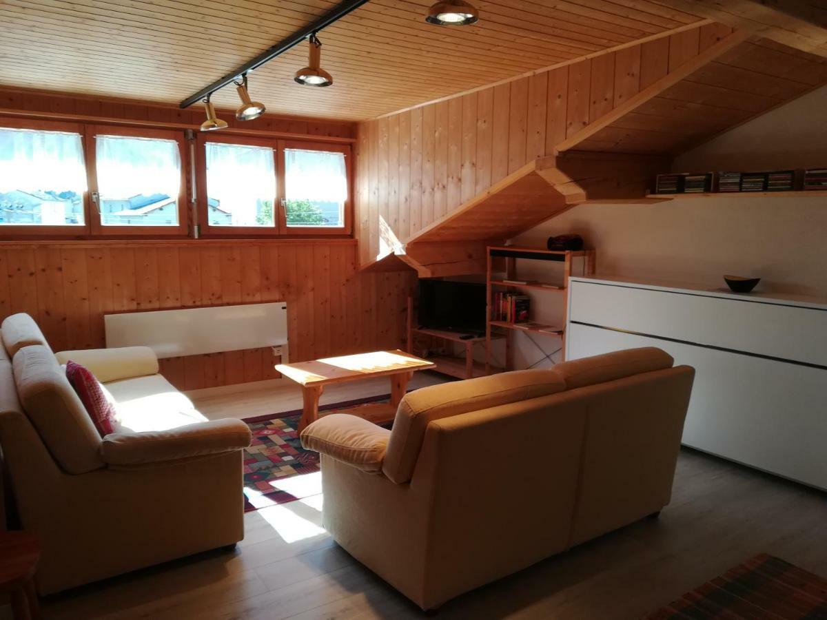 Confortevole Mansarda Di Montagna Poschiavo Exterior foto